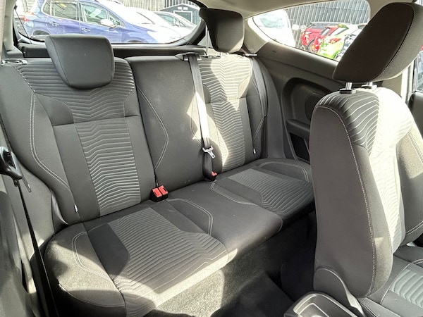 Used Ford Fiesta 2015 for sale - 76242909: Photo 13