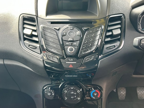 Used Ford Fiesta 2015 for sale - 76242909: Photo 14