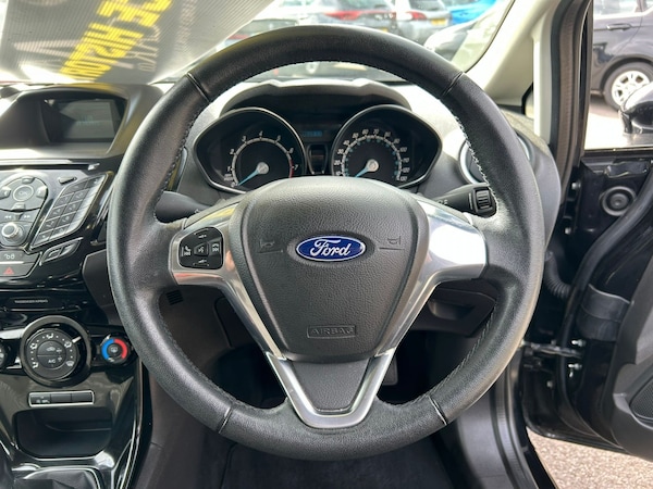Used Ford Fiesta 2015 for sale - 76242909: Photo 15