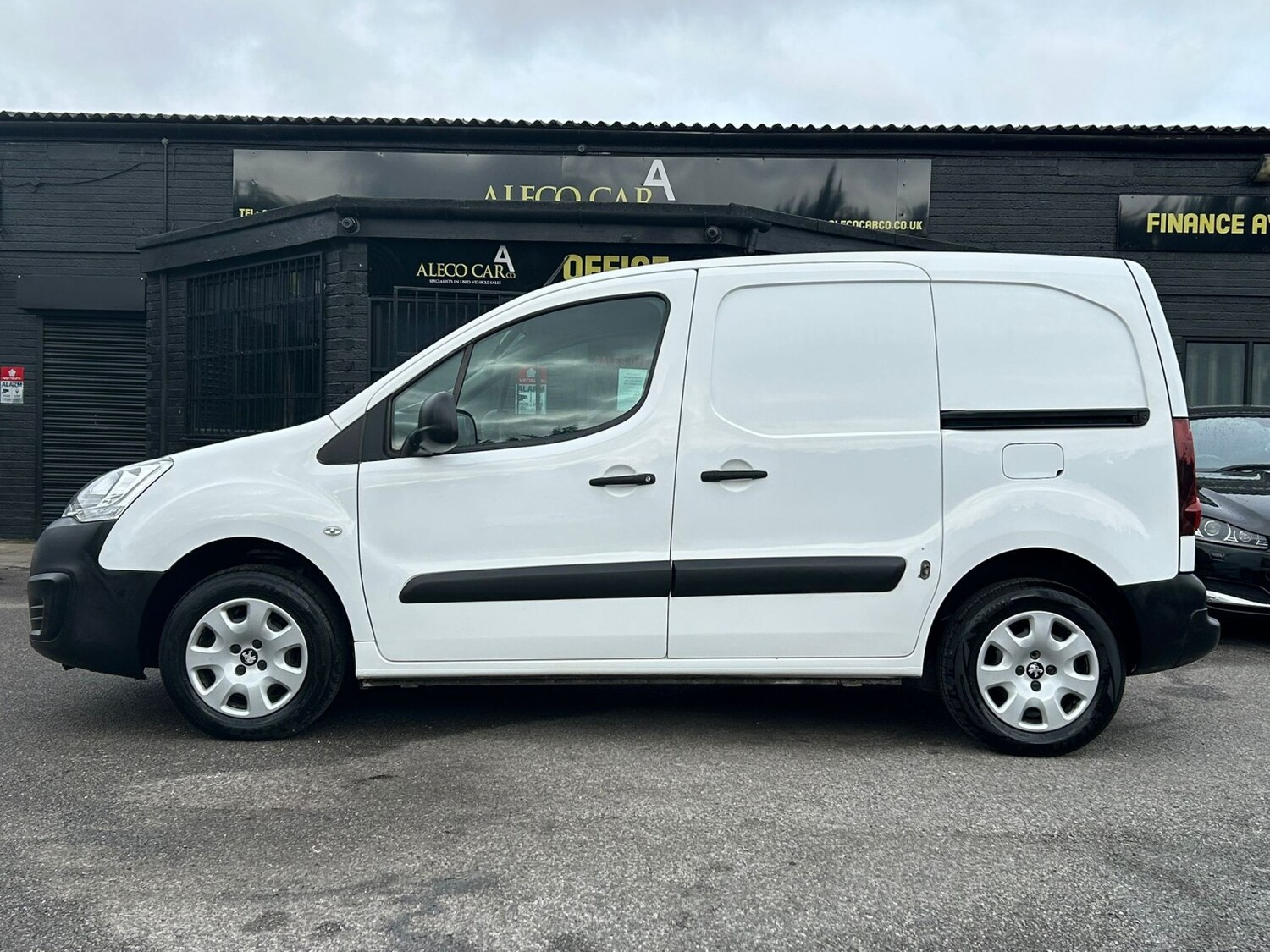 Used Peugeot Partner 2018 for sale - 76101050: Photo 2