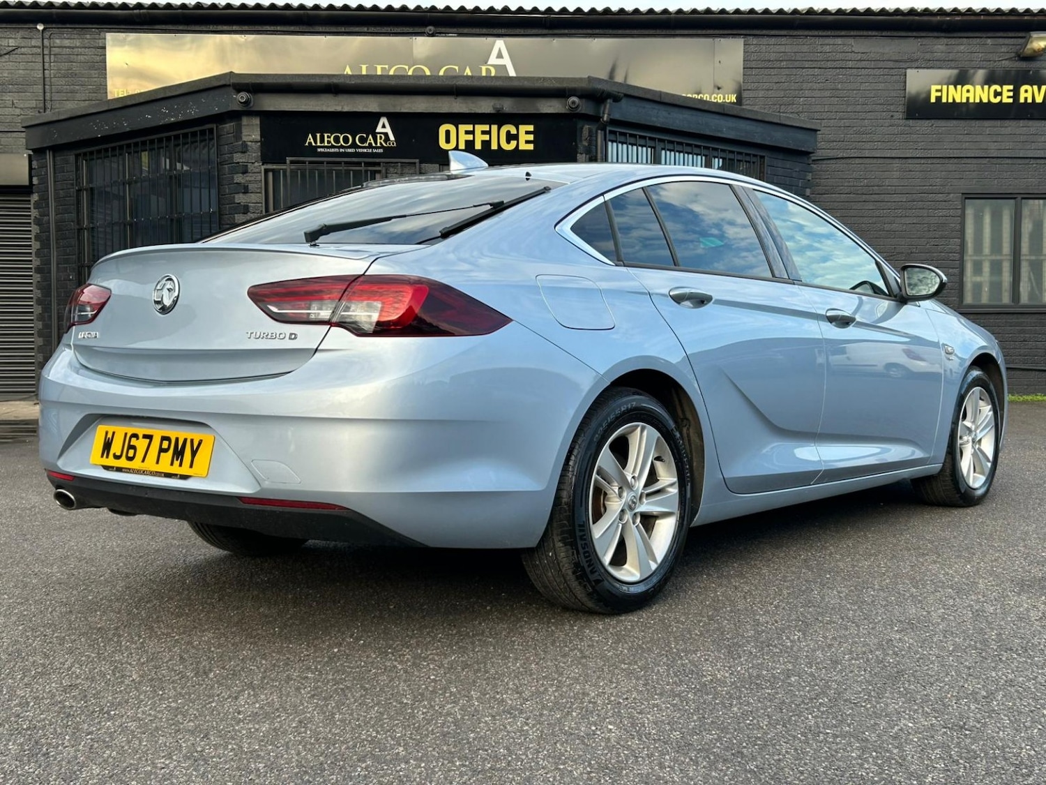 Used Vauxhall Insignia 2017 for sale - 76863932: Photo 5