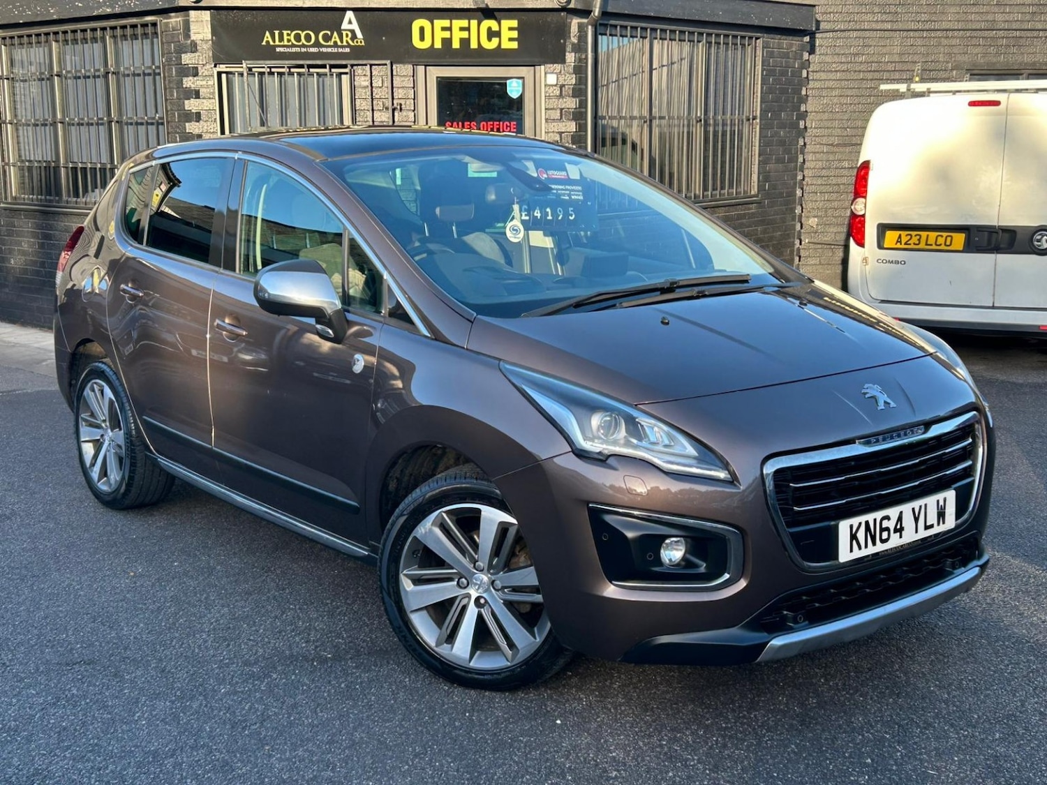 Used Peugeot 3008 2014 for sale - 77118520: Photo 7