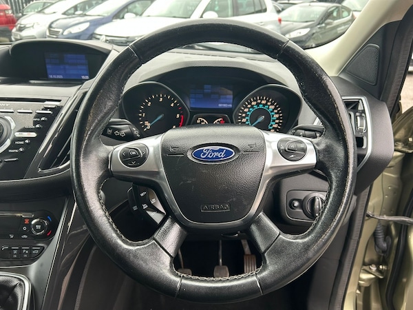Used Ford Kuga 2013 for sale - 76246191: Photo 19