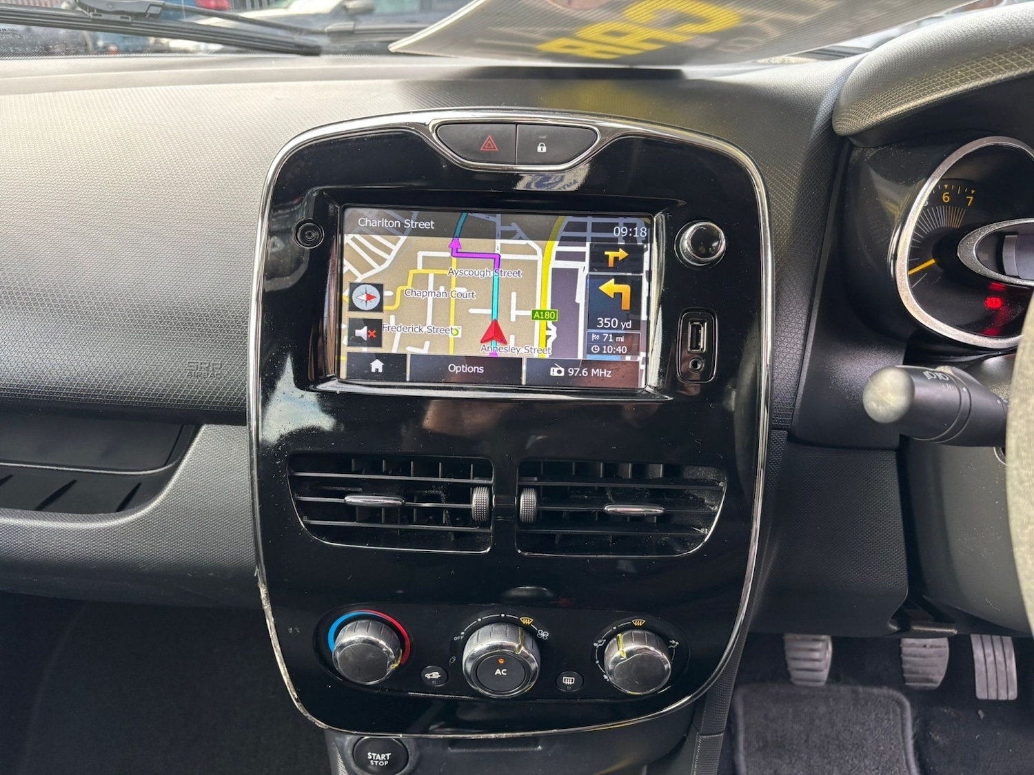 Used Renault Clio 2014 for sale - 76618597: Photo 13