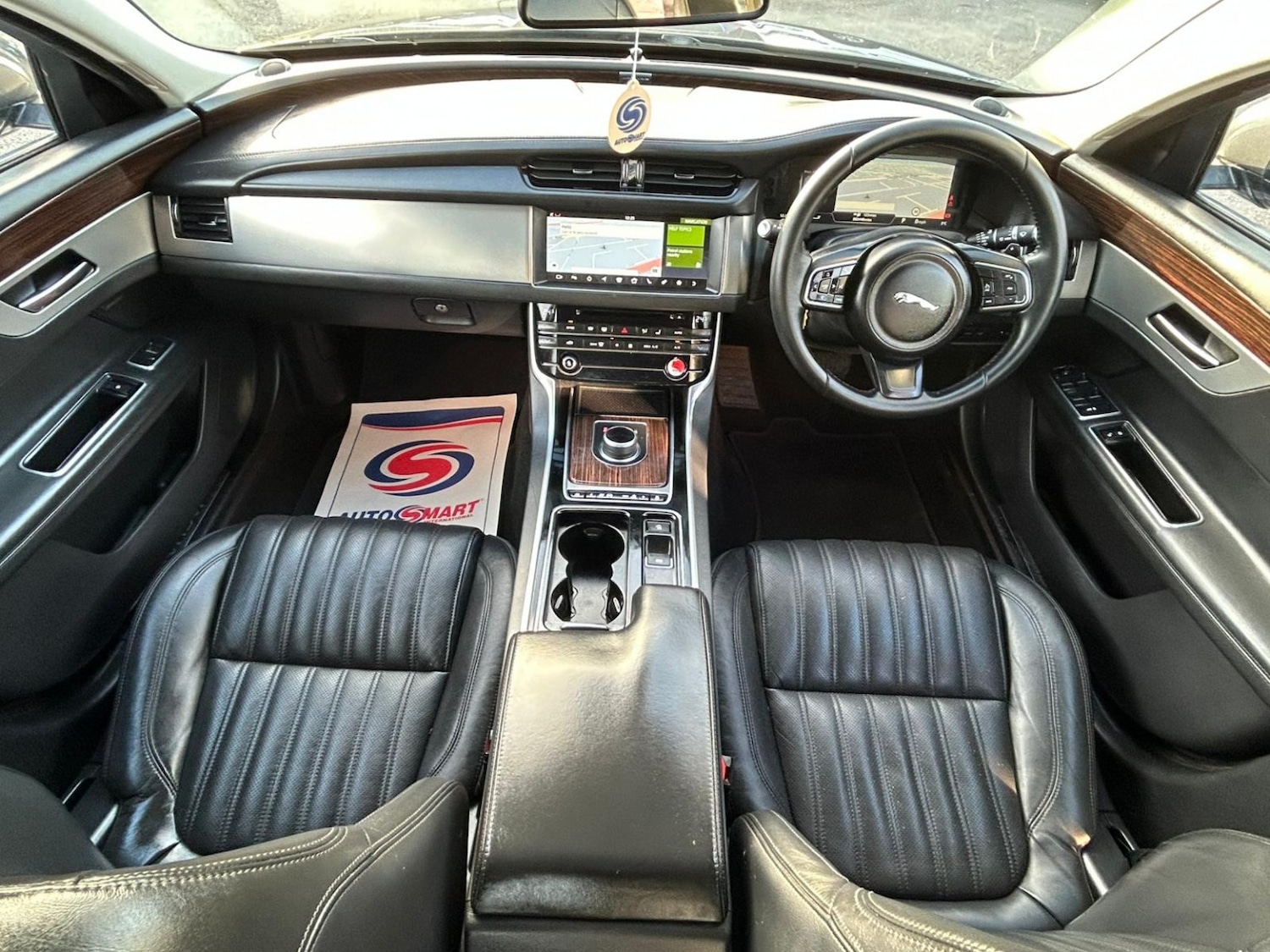 Used Jaguar XF 2016 for sale - 76924328: Photo 14