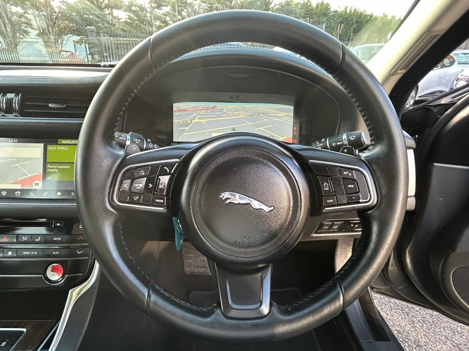 Used Jaguar XF 2016 for sale - 76924328: Photo 16