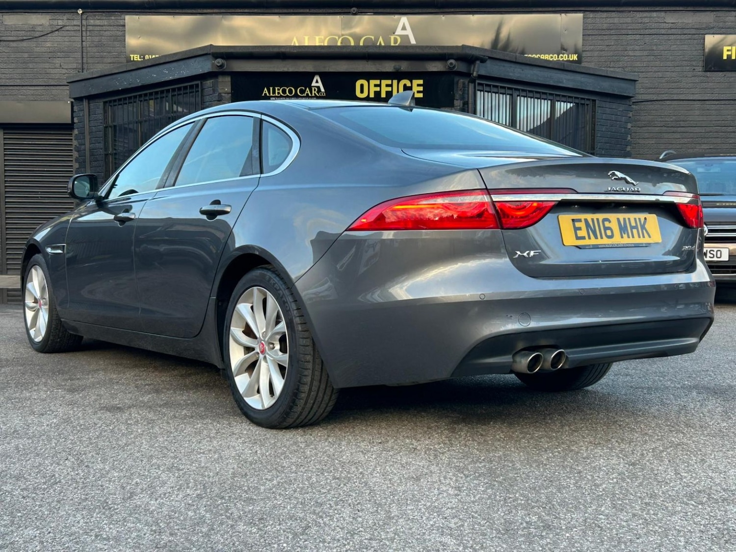 Used Jaguar XF 2016 for sale - 76924328: Photo 3