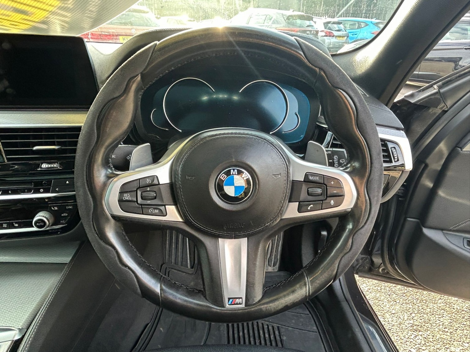 Used BMW 5 Series 2017 for sale - 76246187: Photo 17