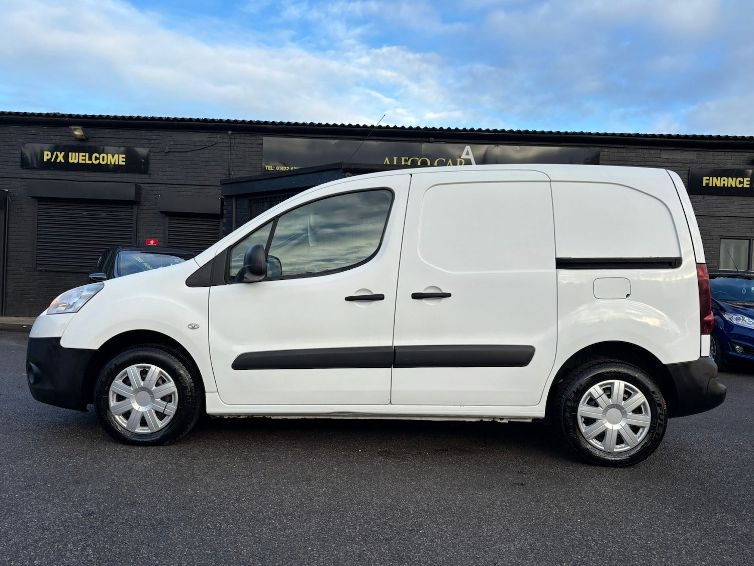 Used Peugeot Partner 2014 for sale - 76687243: Photo 2