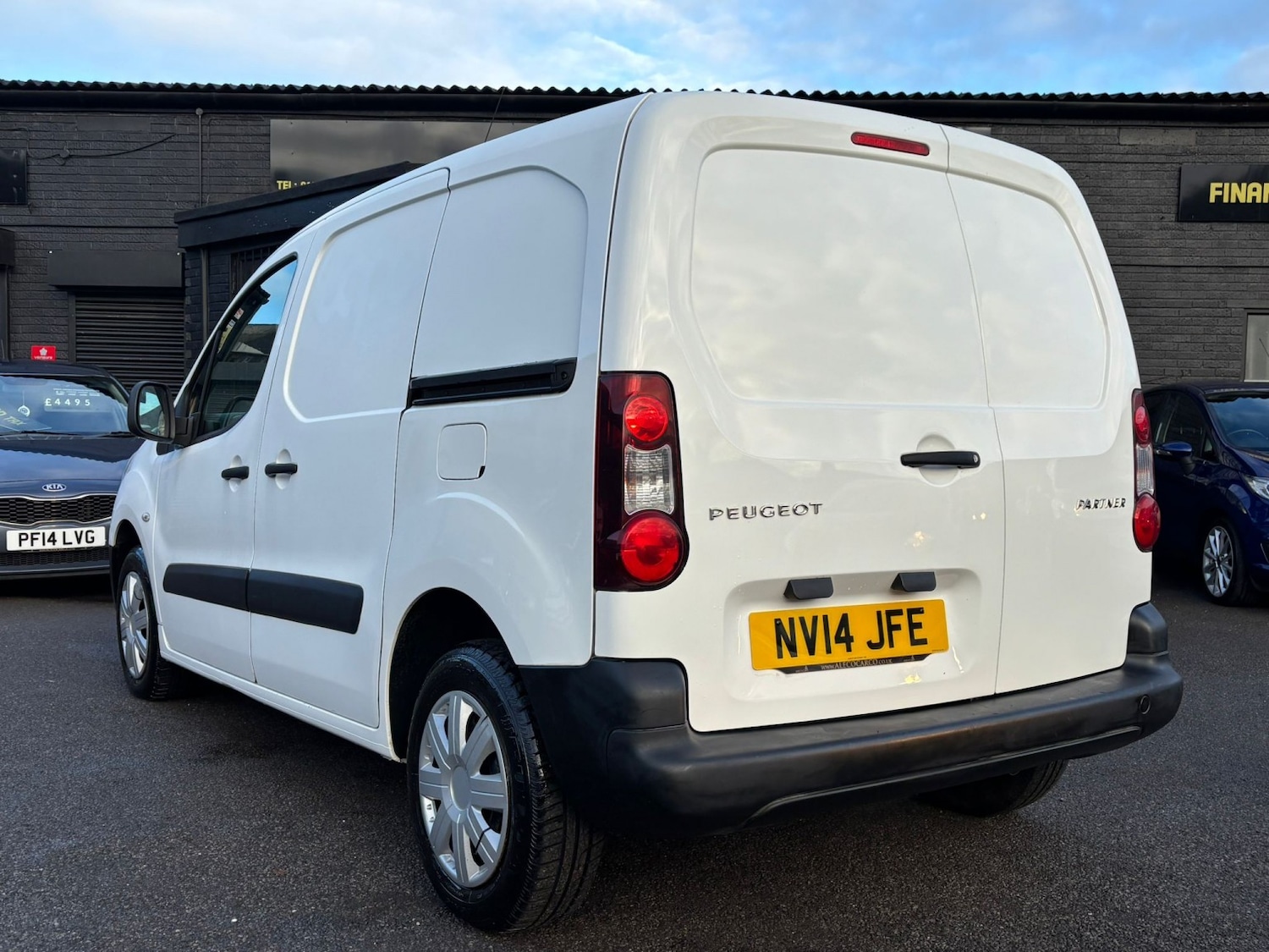 Used Peugeot Partner 2014 for sale - 76687243: Photo 3