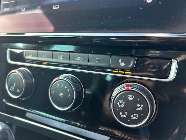 Used Volkswagen Golf 2018 for sale - 75349352: Photo 14