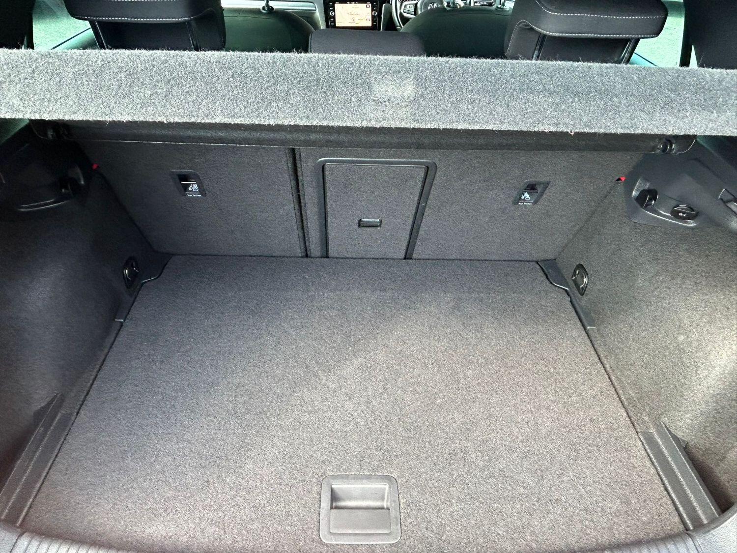 Used Volkswagen Golf 2018 for sale - 75349352: Photo 22