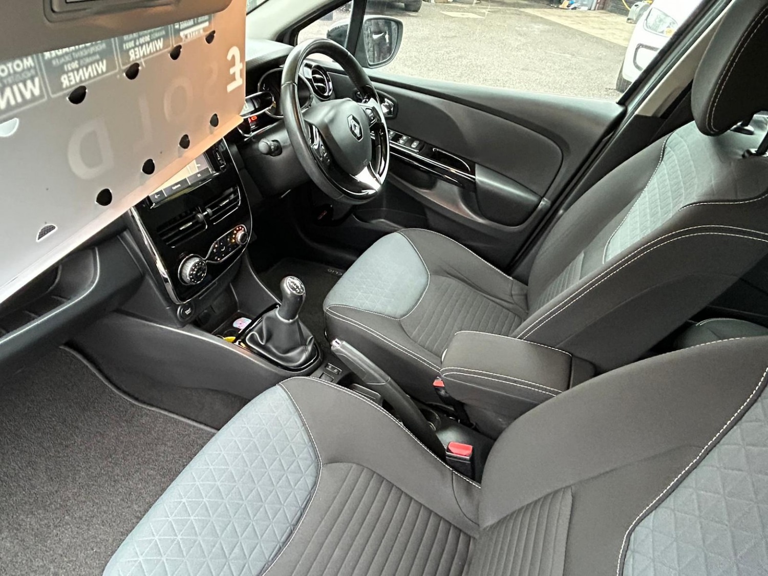 Used Renault Clio 2014 for sale - 76974478: Photo 10