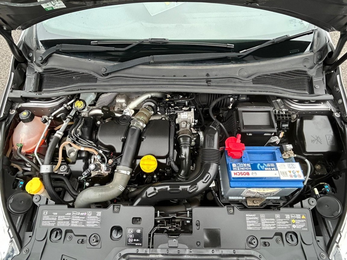 Used Renault Clio 2014 for sale - 76974478: Photo 21