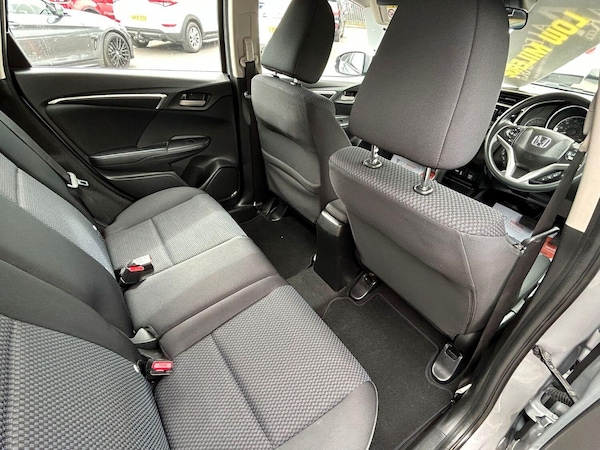 Used Honda Jazz 2018 for sale - 75213102: Photo 12