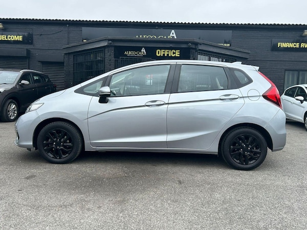 Used Honda Jazz 2018 for sale - 75213102: Photo 2