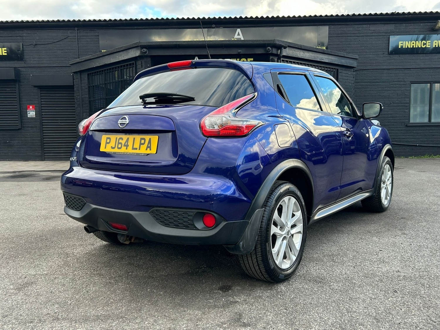 Used Nissan Juke 2014 for sale - 76334706: Photo 4