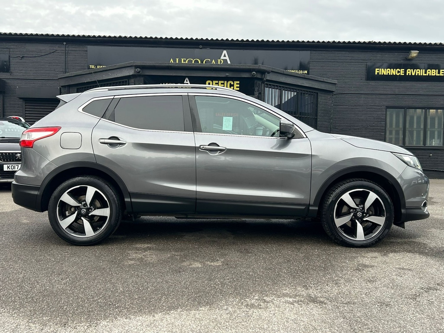 Used Nissan Qashqai 2015 for sale - 76430870: Photo 6