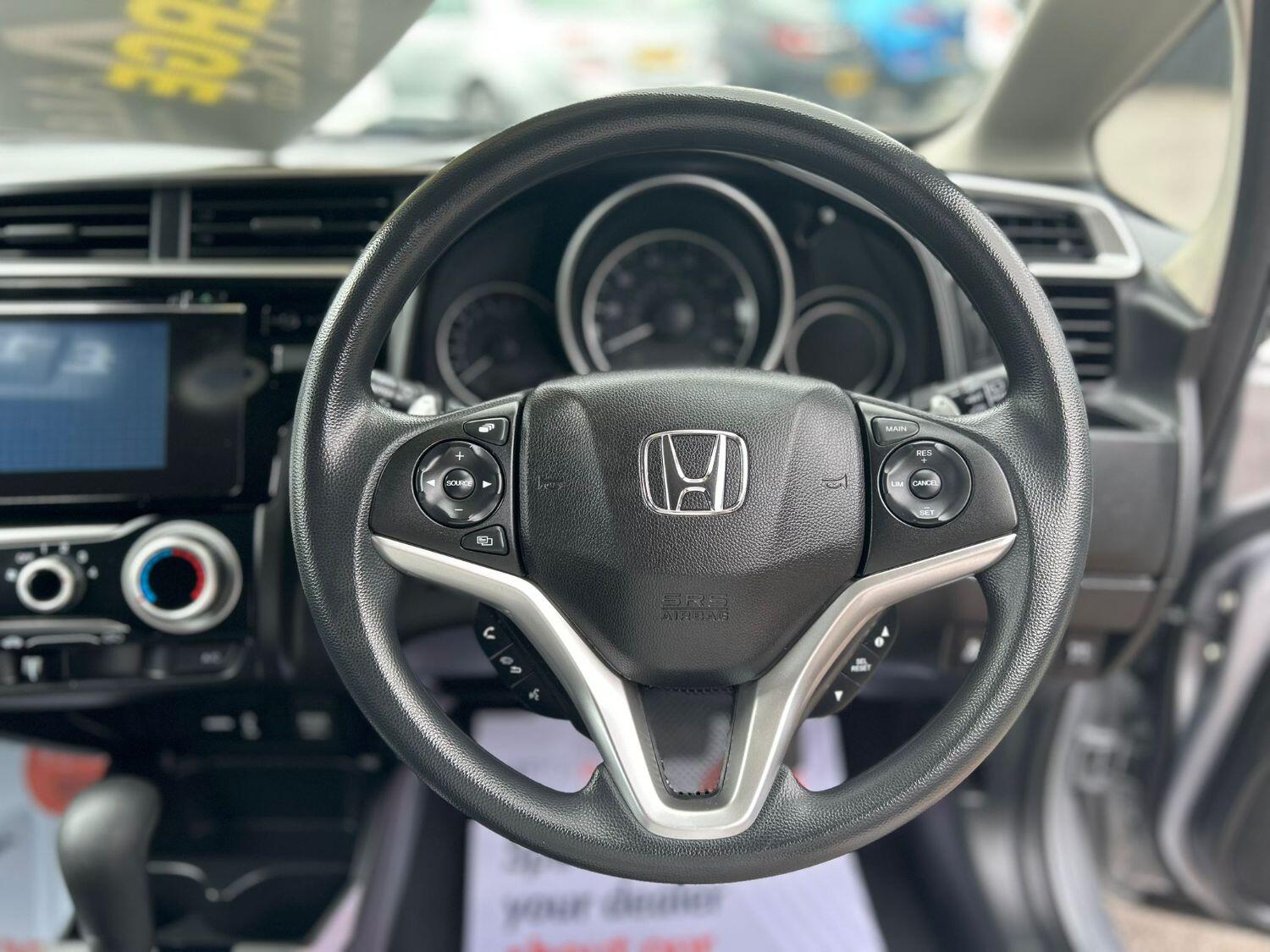 Used Honda Jazz 2018 for sale - 76769368: Photo 13