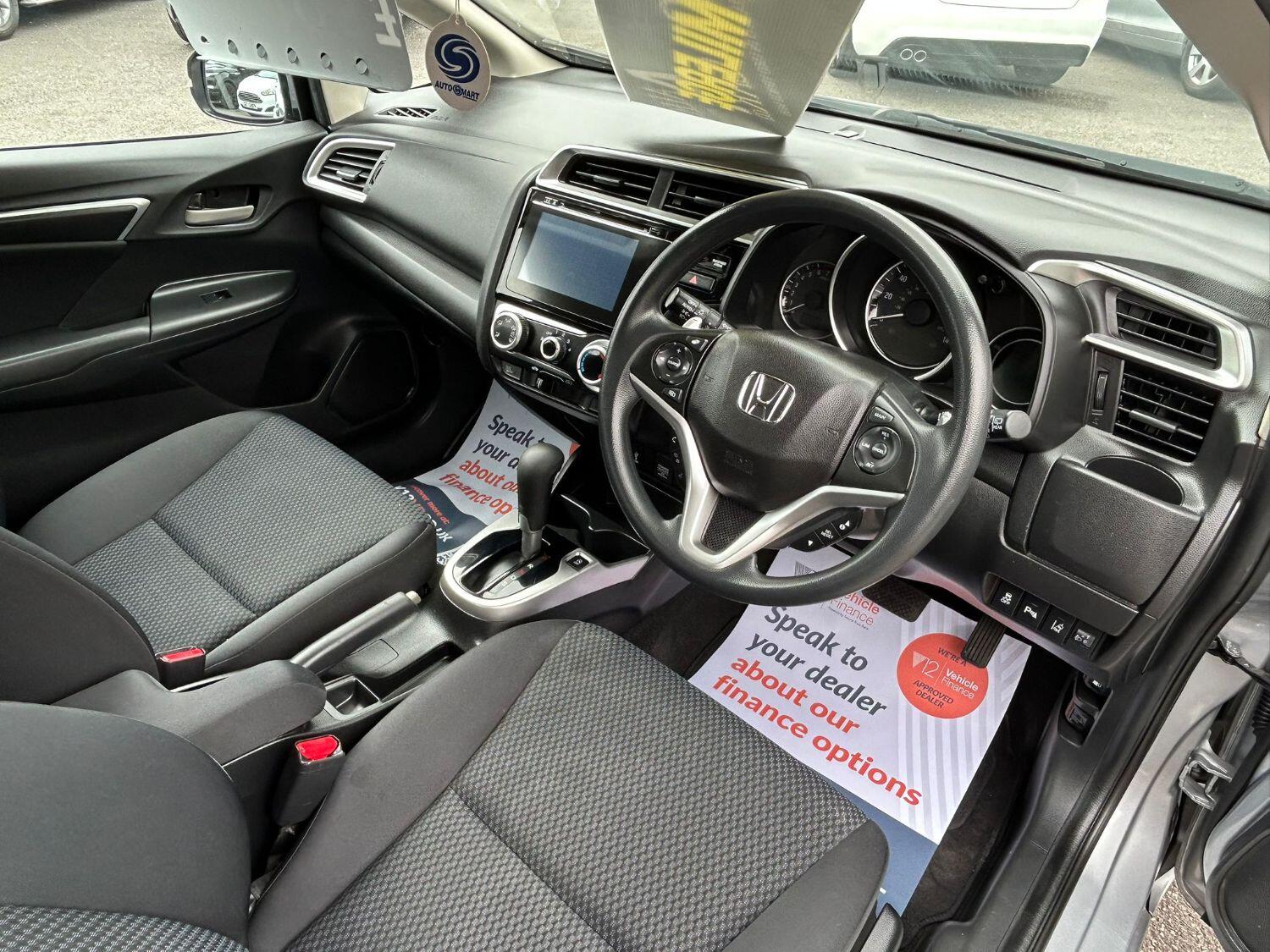 Used Honda Jazz 2018 for sale - 76769368: Photo 9