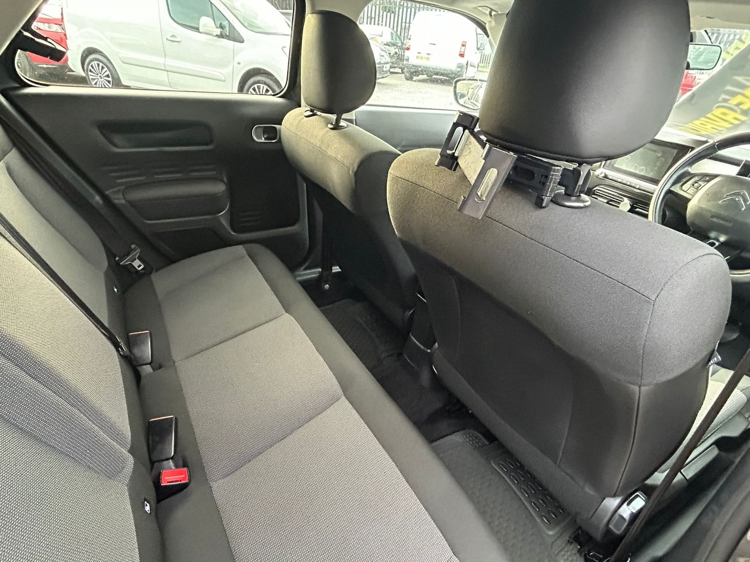 Used Citroen C4 Cactus 2017 for sale - 76299092: Photo 12