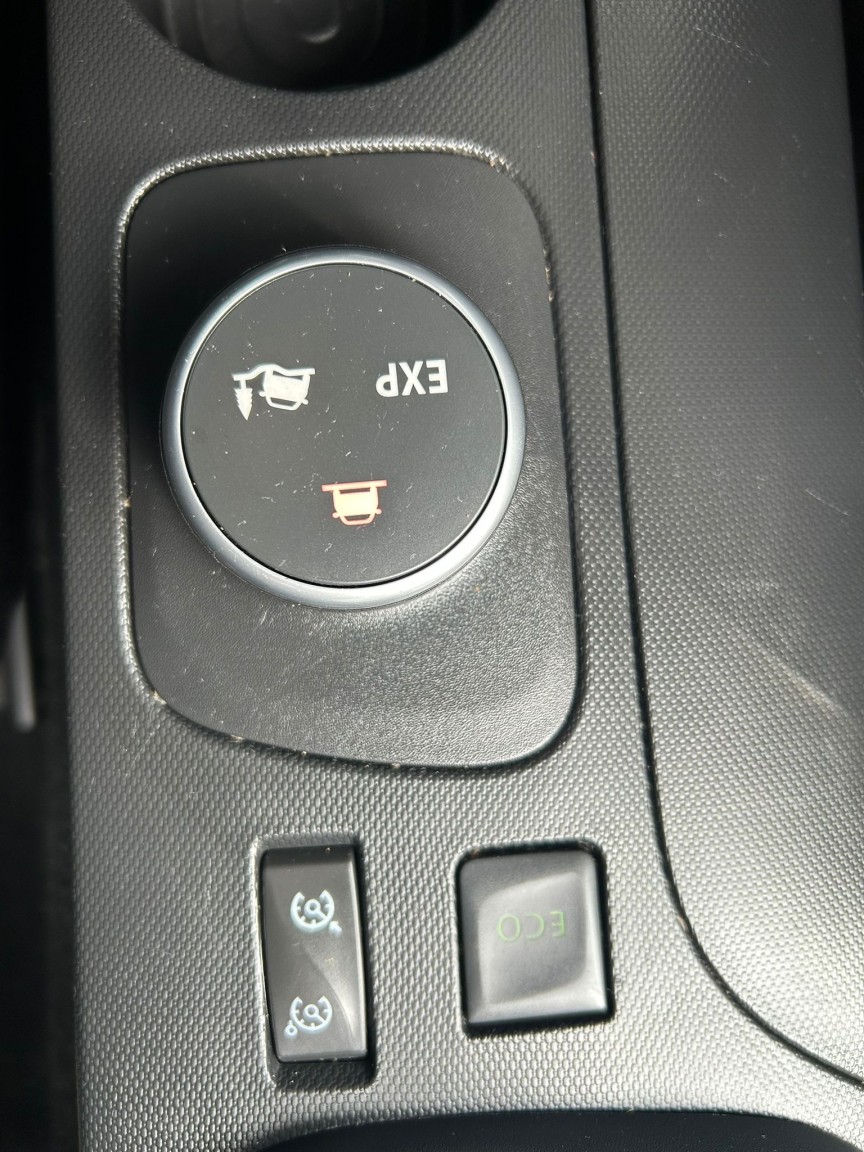 Used Renault Captur 2015 for sale - 78057027: Photo 18