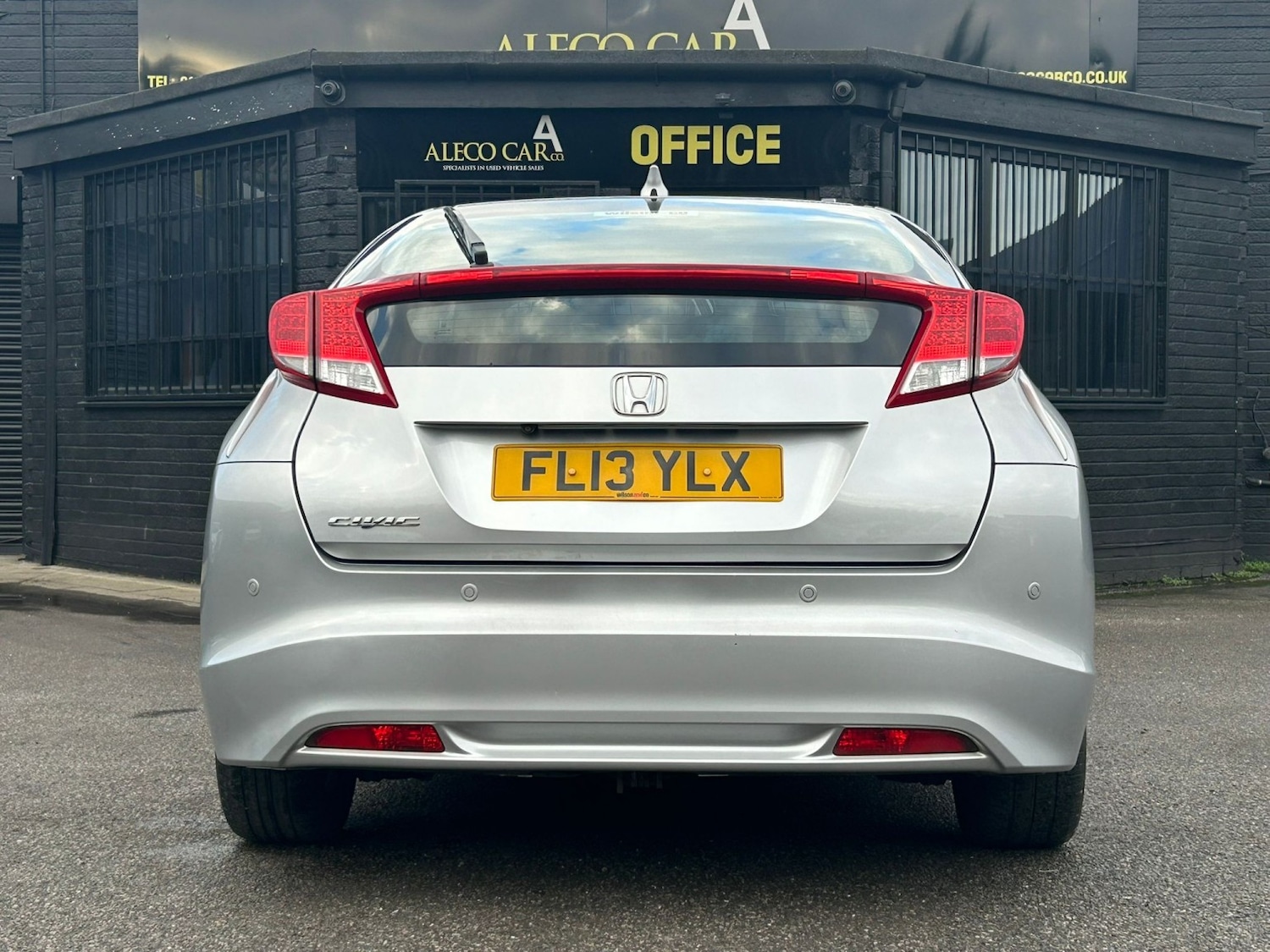 Used Honda Civic 2013 for sale - 76863931: Photo 4