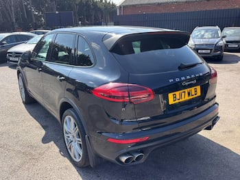 Used Porsche Cayenne 2017 for sale - 79563902: Photo
