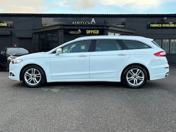 Used Ford Mondeo 2015 for sale - 76631536: Photo