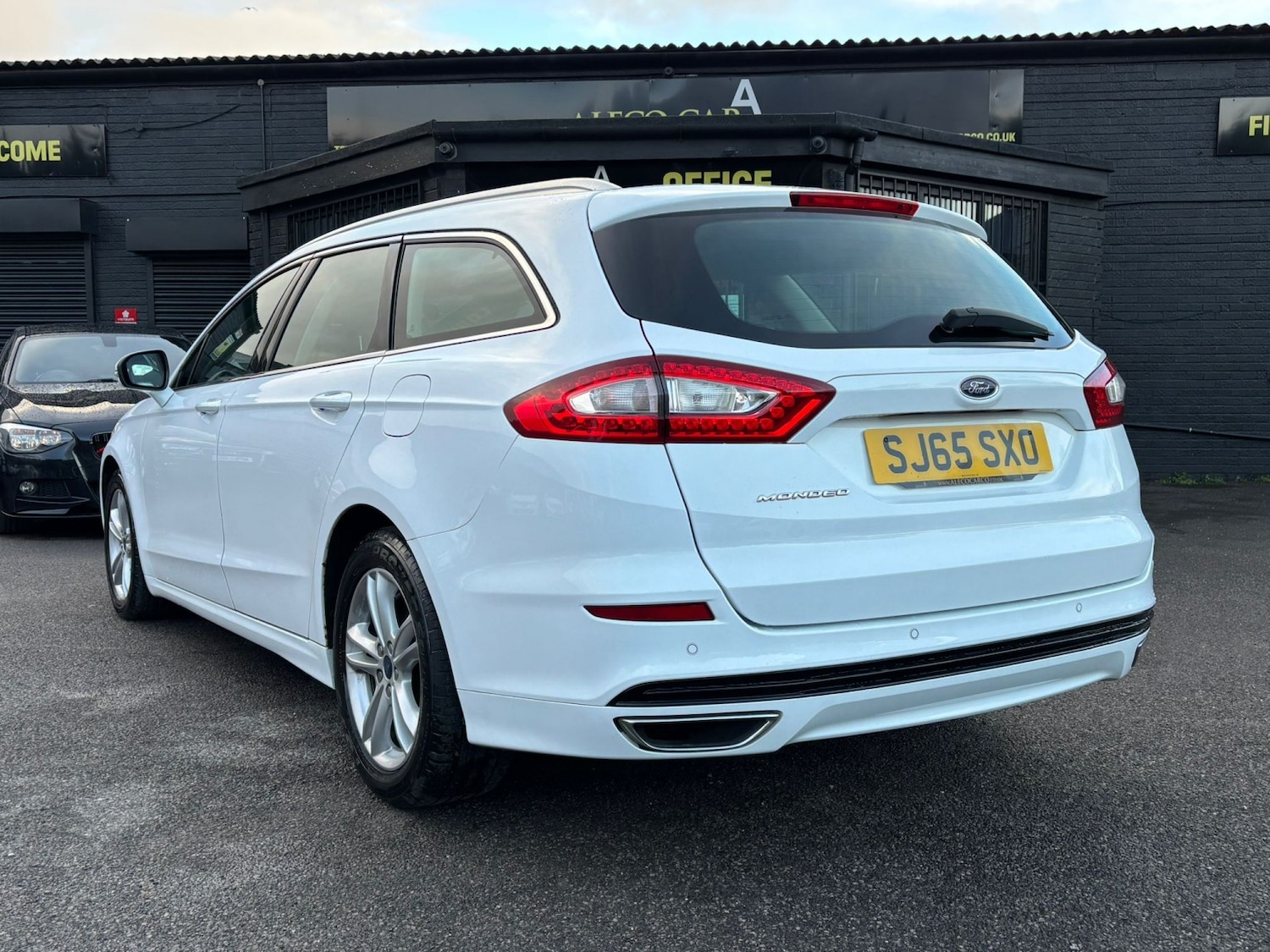 Used Ford Mondeo 2015 for sale - 76631536: Photo 3