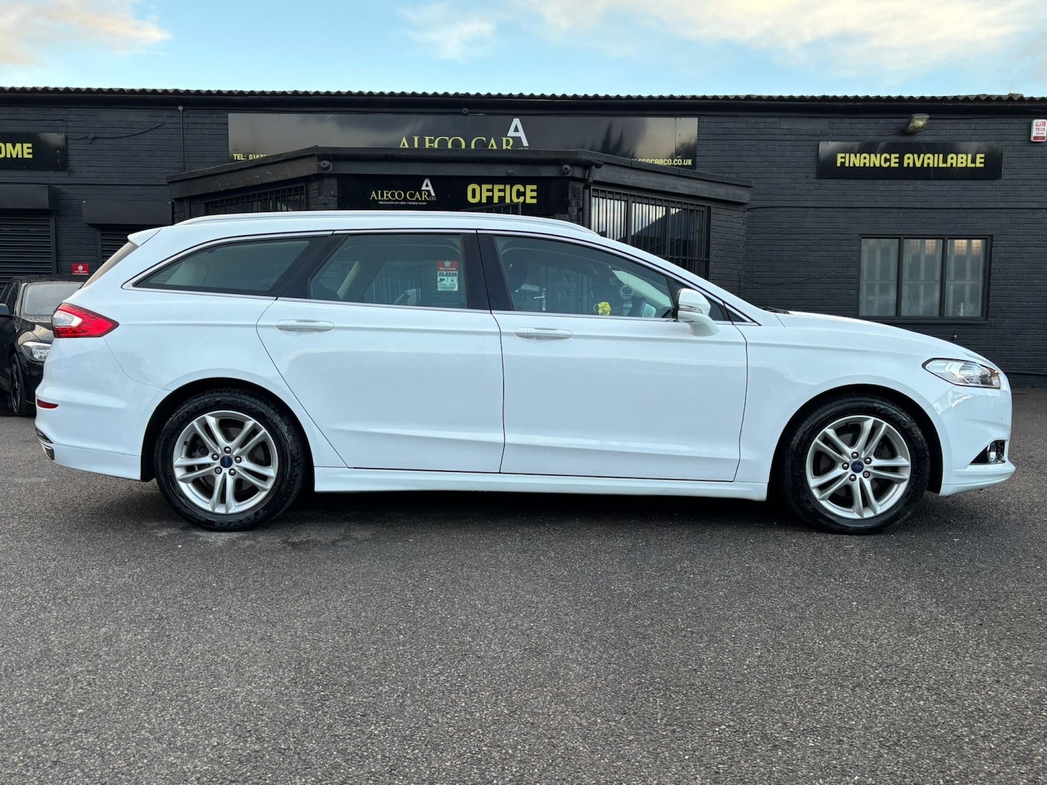 Used Ford Mondeo 2015 for sale - 76631536: Photo 6