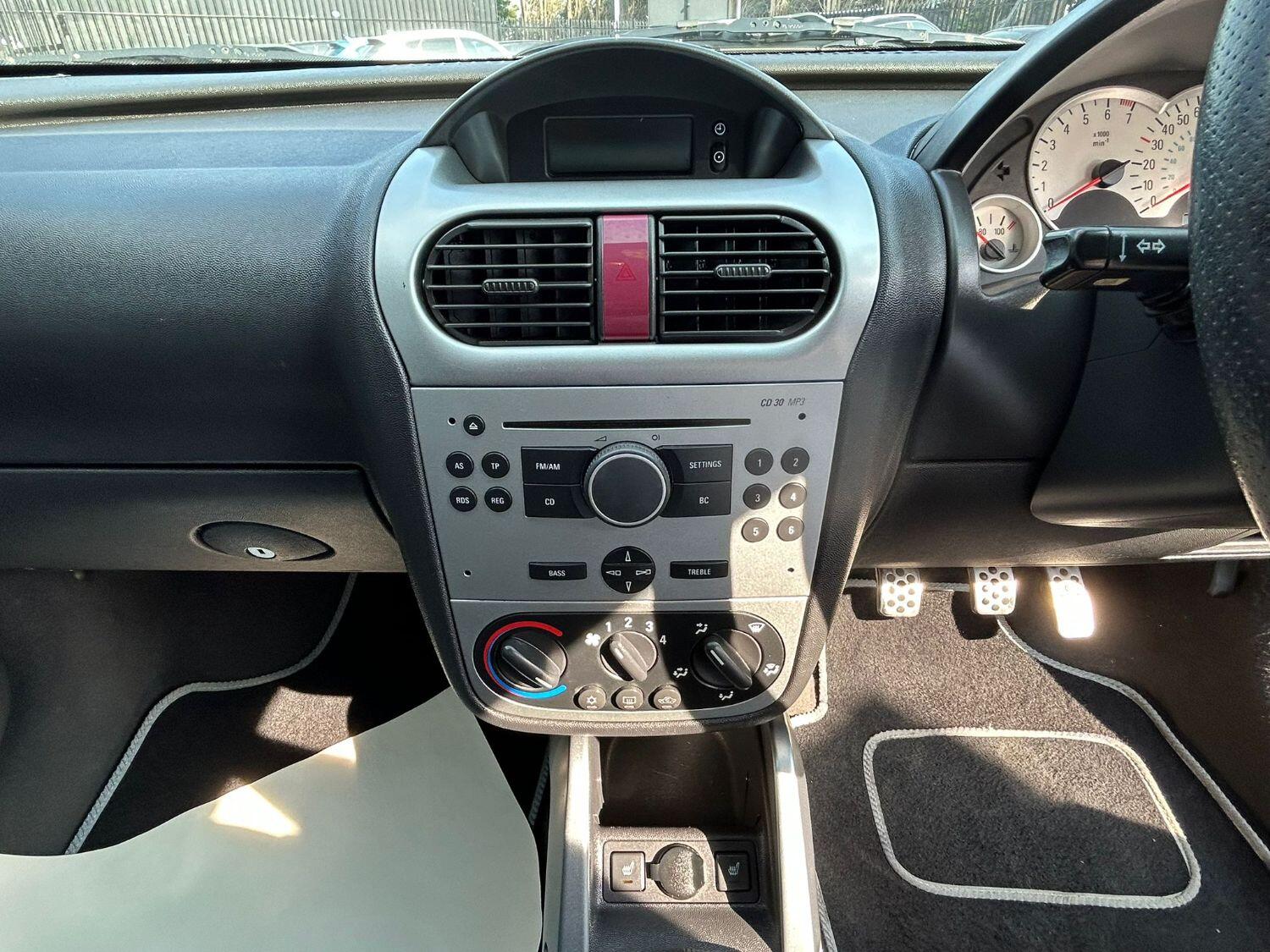 Used Vauxhall Tigra 2009 for sale - 77464736: Photo 15