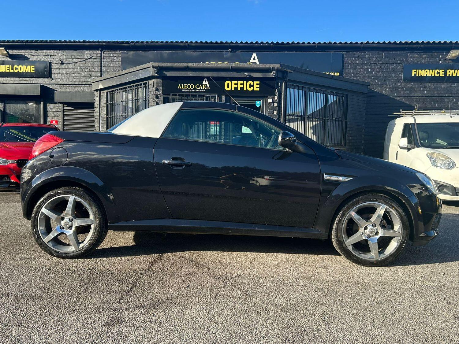 Used Vauxhall Tigra 2009 for sale - 77464736: Photo 7