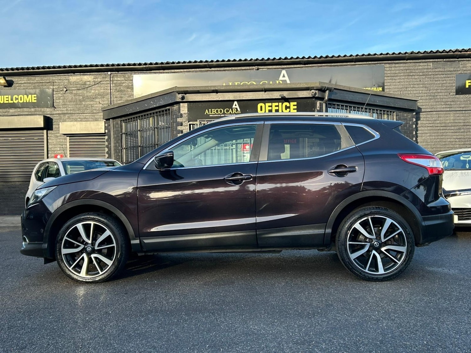 Used Nissan Qashqai 2017 for sale - 76951055: Photo 2