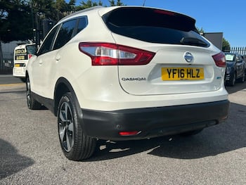 Used Nissan Qashqai 2016 for sale - 79614572: Photo