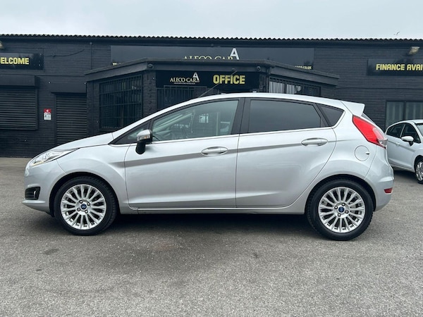 Used Ford Fiesta 2014 for sale - 75213074: Photo 2