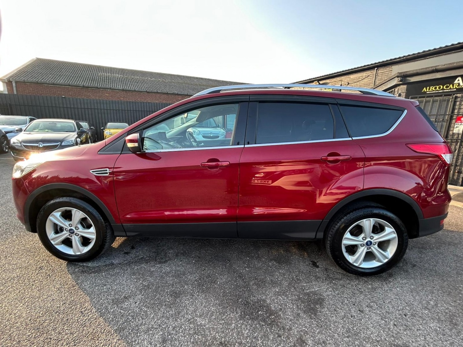 Used Ford Kuga 2016 for sale - 77766439: Photo 2