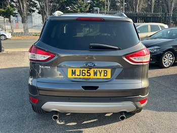 Used Ford Kuga 2015 for sale - 79271616: Photo