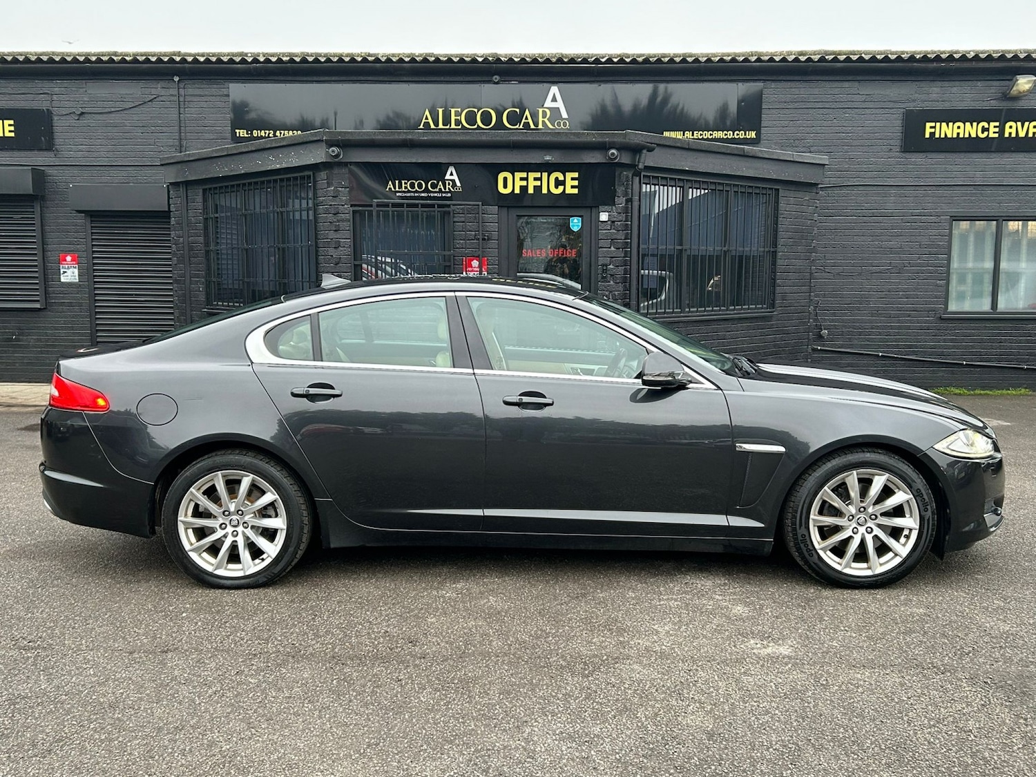 Used Jaguar XF 2012 for sale - 77423373: Photo 6