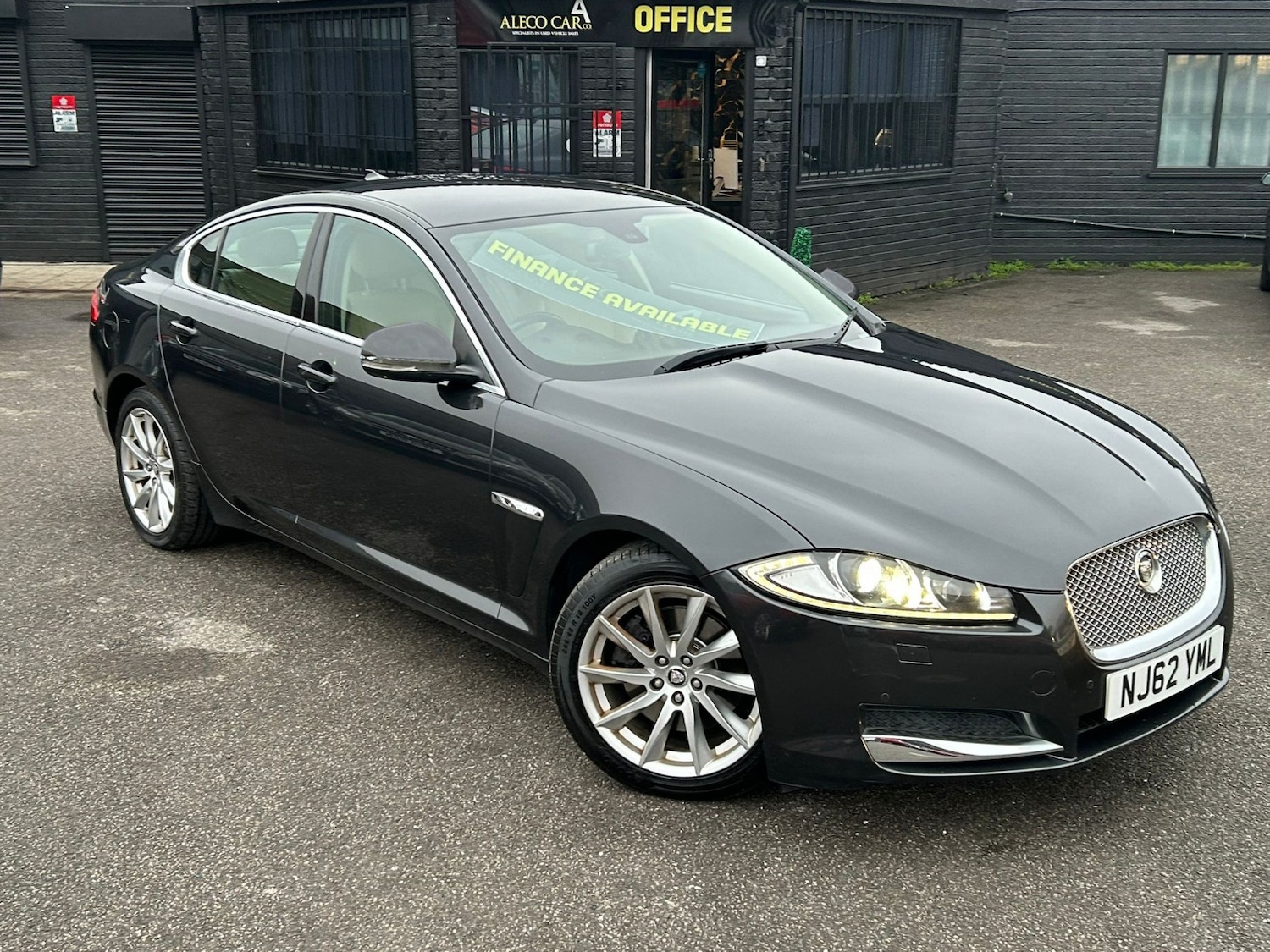 Used Jaguar XF 2012 for sale - 77423373: Photo 7