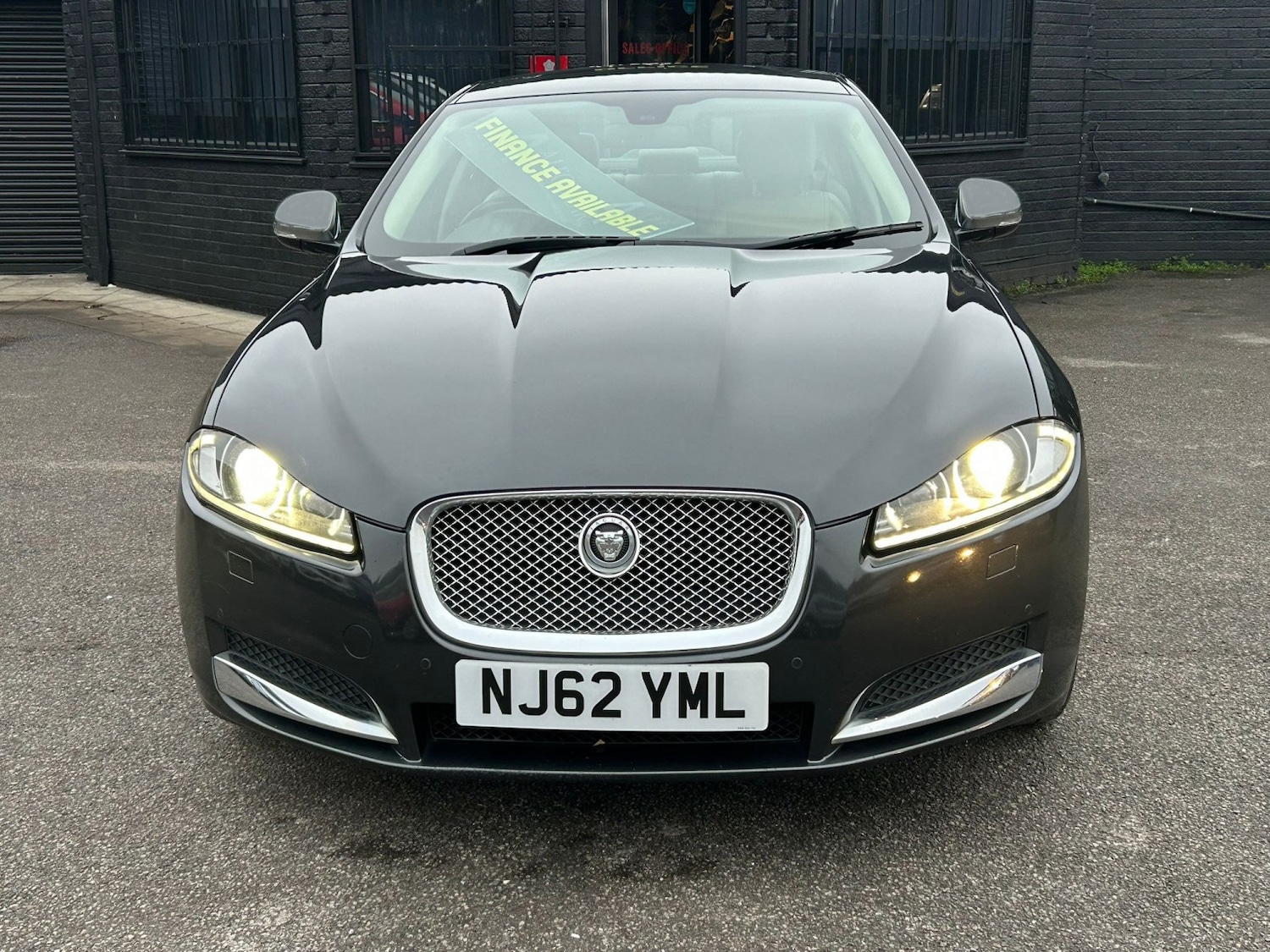 Used Jaguar XF 2012 for sale - 77423373: Photo 8