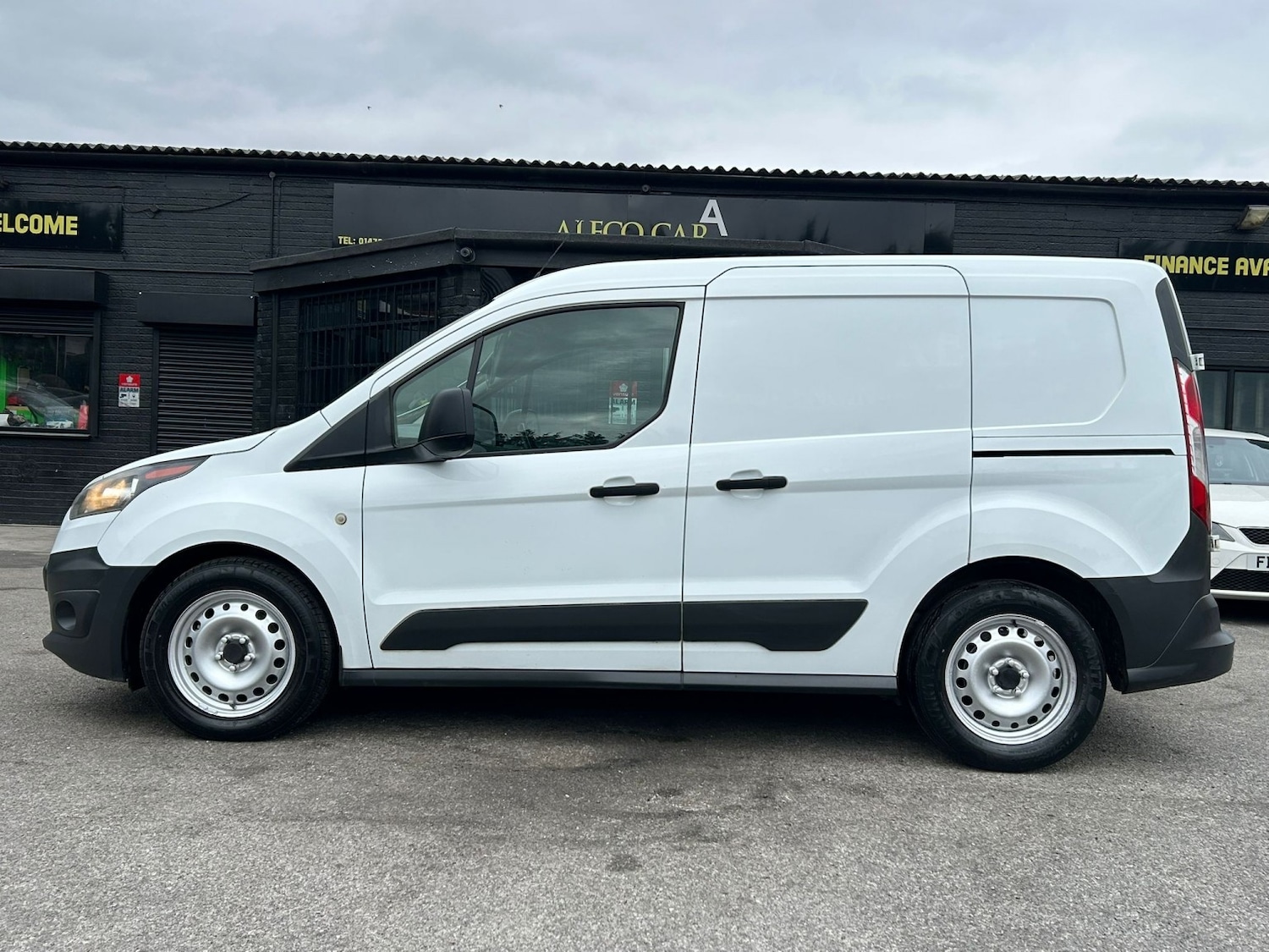Used Ford Transit 2017 for sale - 76242868: Photo 2