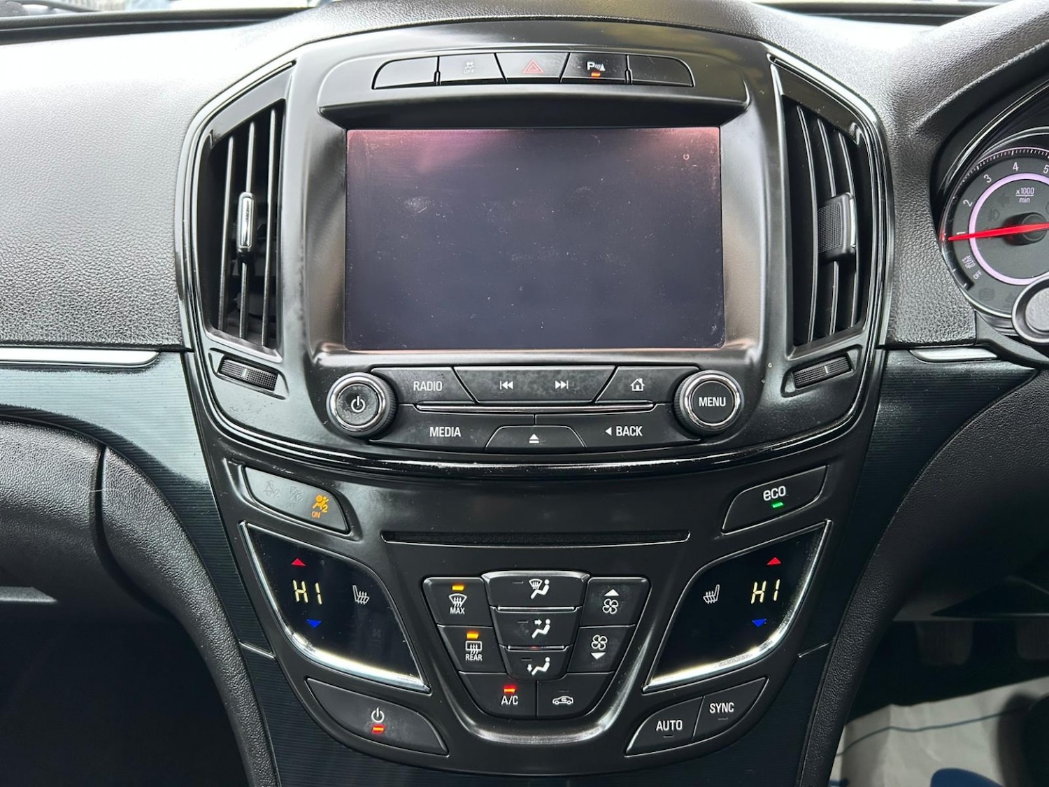 Used Vauxhall Insignia 2015 for sale - 77572833: Photo 17