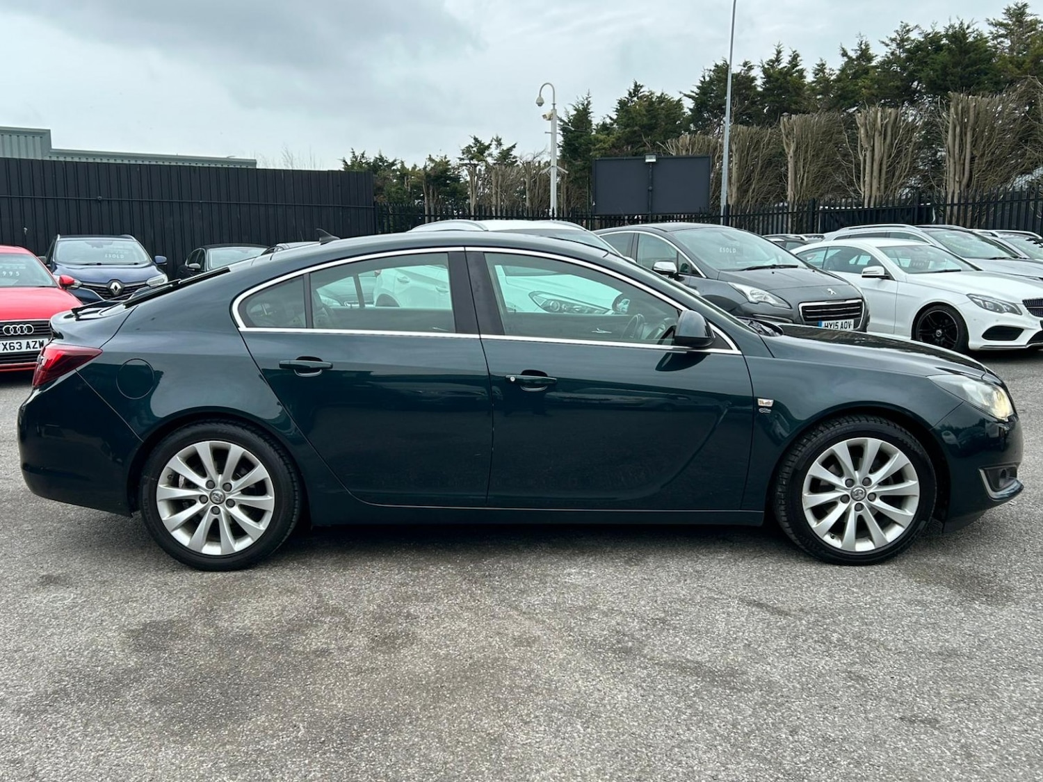Used Vauxhall Insignia 2015 for sale - 77572833: Photo 6