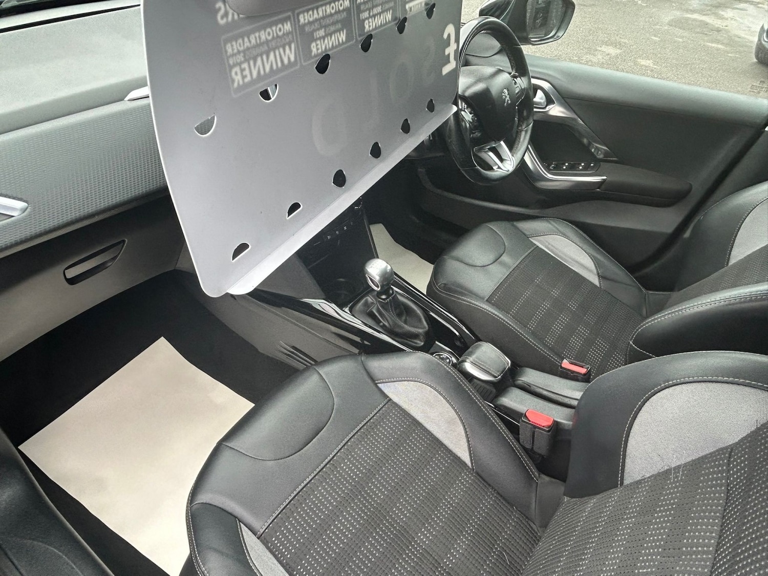 Used Peugeot 2008 2017 for sale - 76769463: Photo 14