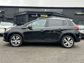 Used Peugeot 2008 2017 for sale - 76769463: Photo