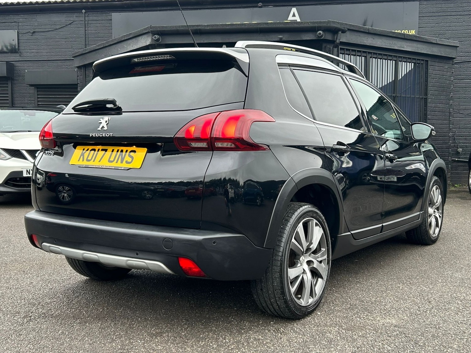 Used Peugeot 2008 2017 for sale - 76769463: Photo 5