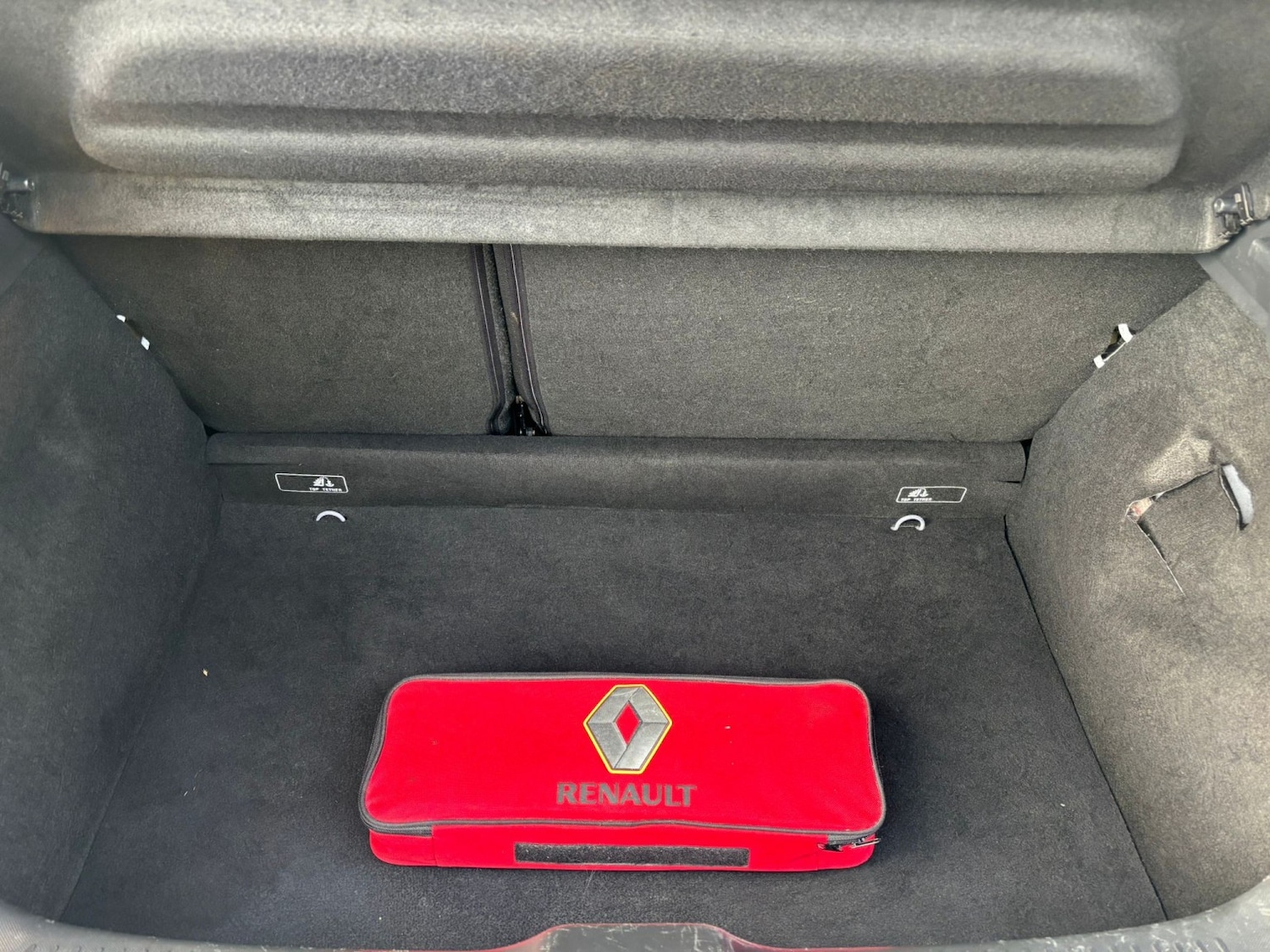 Used Renault Clio 2014 for sale - 76931446: Photo 18