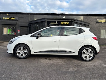 Used Renault Clio 2014 for sale - 76931446: Photo