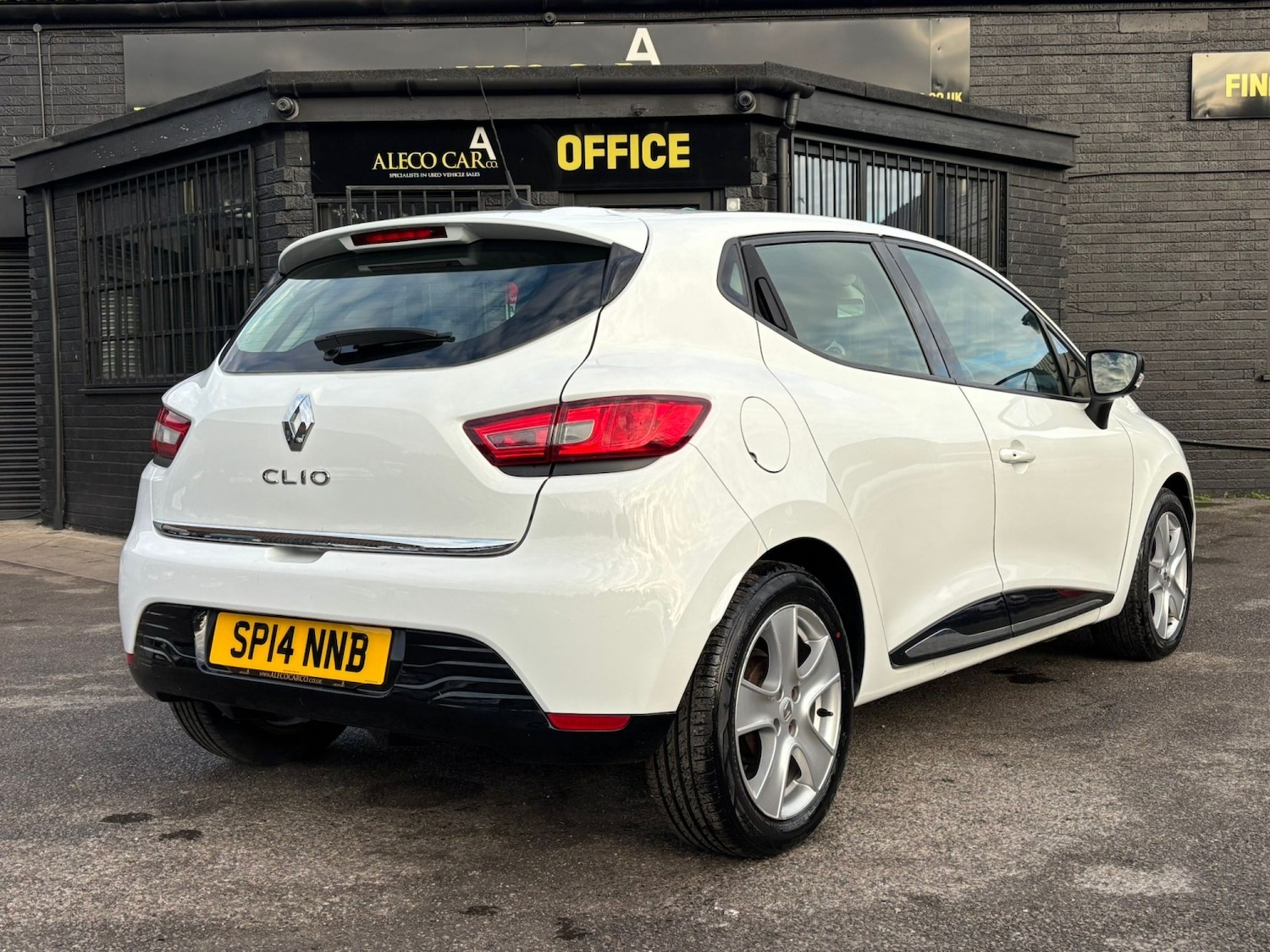 Used Renault Clio 2014 for sale - 76931446: Photo 5